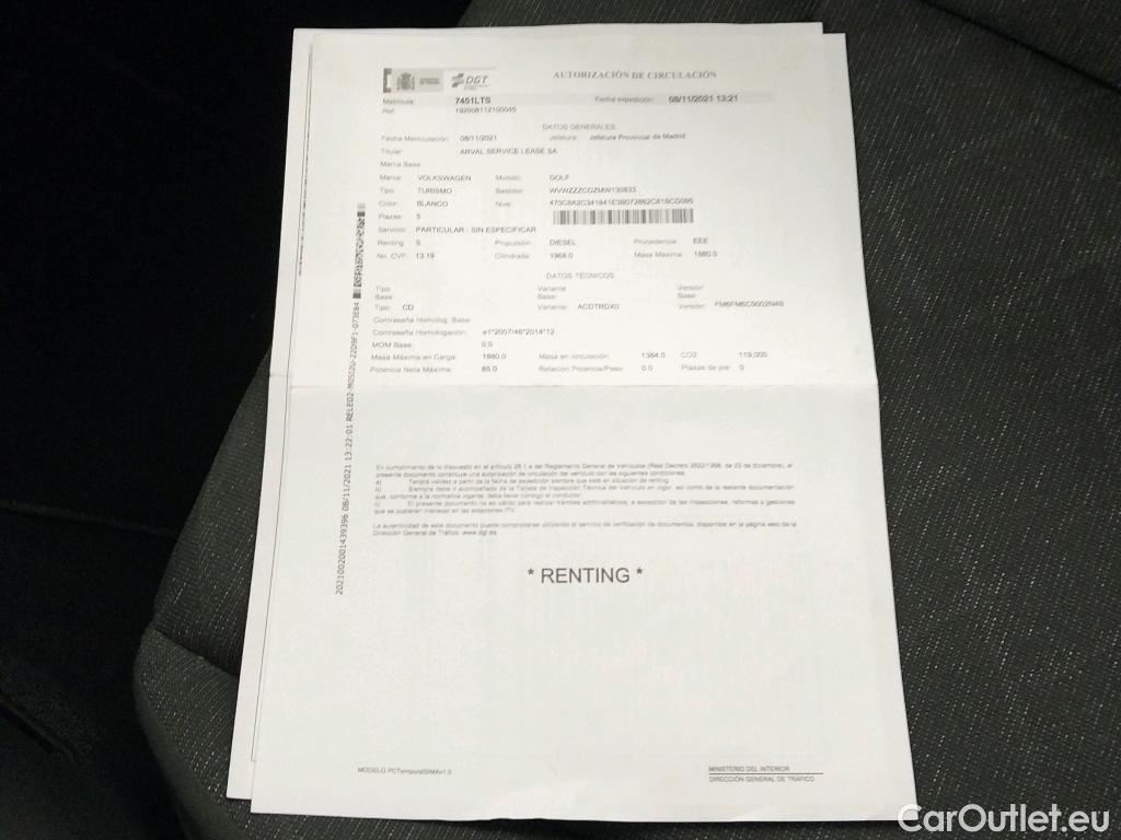  Volkswagen  Golf  VOLKSWAGEN / 2020 / 5P / berlina con portón Life 2.0 TDI 85kW (115CV) #6