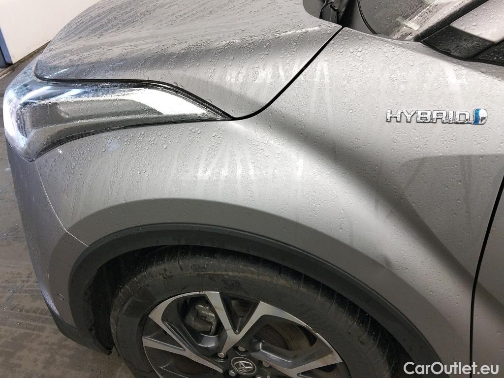  Toyota  C-HR TOYOTA  / 2016 / 5P / todoterreno 1.8 125H Advance (CX) #9
