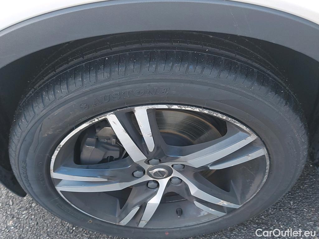  Volvo  XC 40 VOLVO XC40 / 2017 / 5P / todoterreno 1.5 T5 Twin Recharge R-Design Auto #7