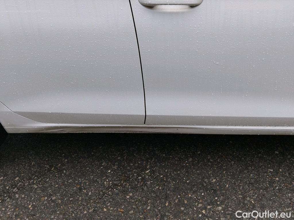  Volkswagen  Golf  VOLKSWAGEN / 2020 / 5P / berlina con portón Life 2.0 TDI 85kW (115CV) #1