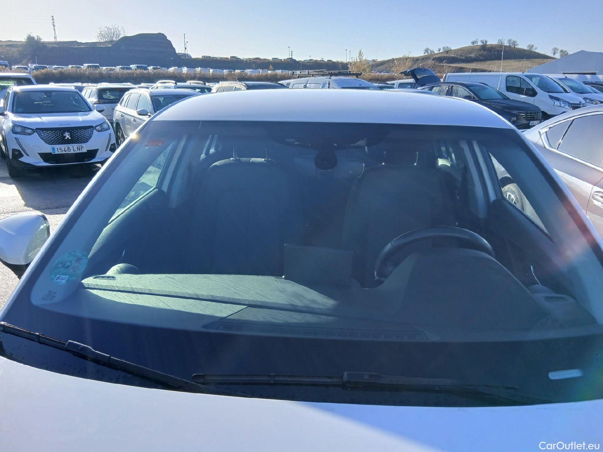  Audi  Q2 AUDI  / 2016 / 5P / todoterreno Design 30 TFSI 85kW (116CV) #1