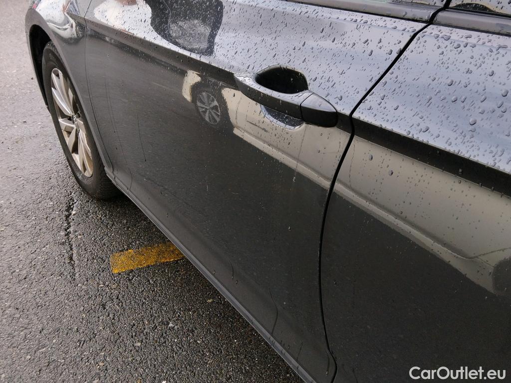  Volkswagen  Passat VOLKSWAGEN  / 2019 / 4P / sedán 2.0 TDI 90kW (122CV) DSG #5