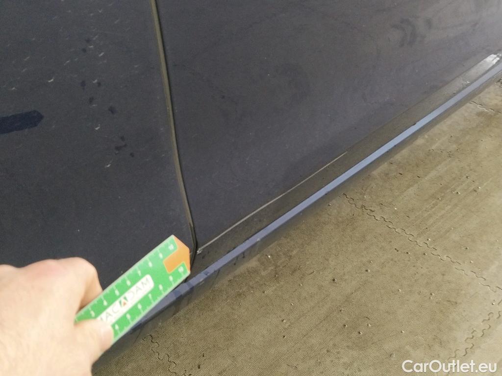  Volkswagen  Golf  VOLKSWAGEN / 2020 / 5P / berlina con portón 1.0 TSI 81kW (110CV) #2