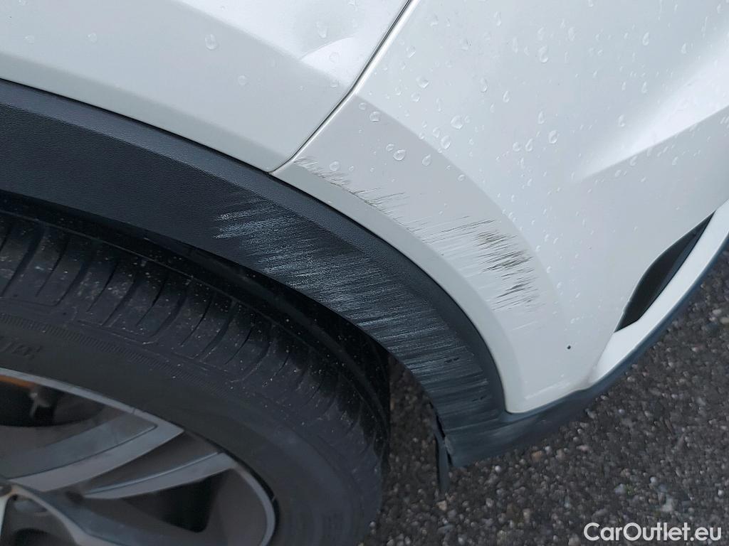  Volvo  XC 40 VOLVO XC40 / 2017 / 5P / todoterreno 1.5 T5 Twin Recharge R-Design Auto #32