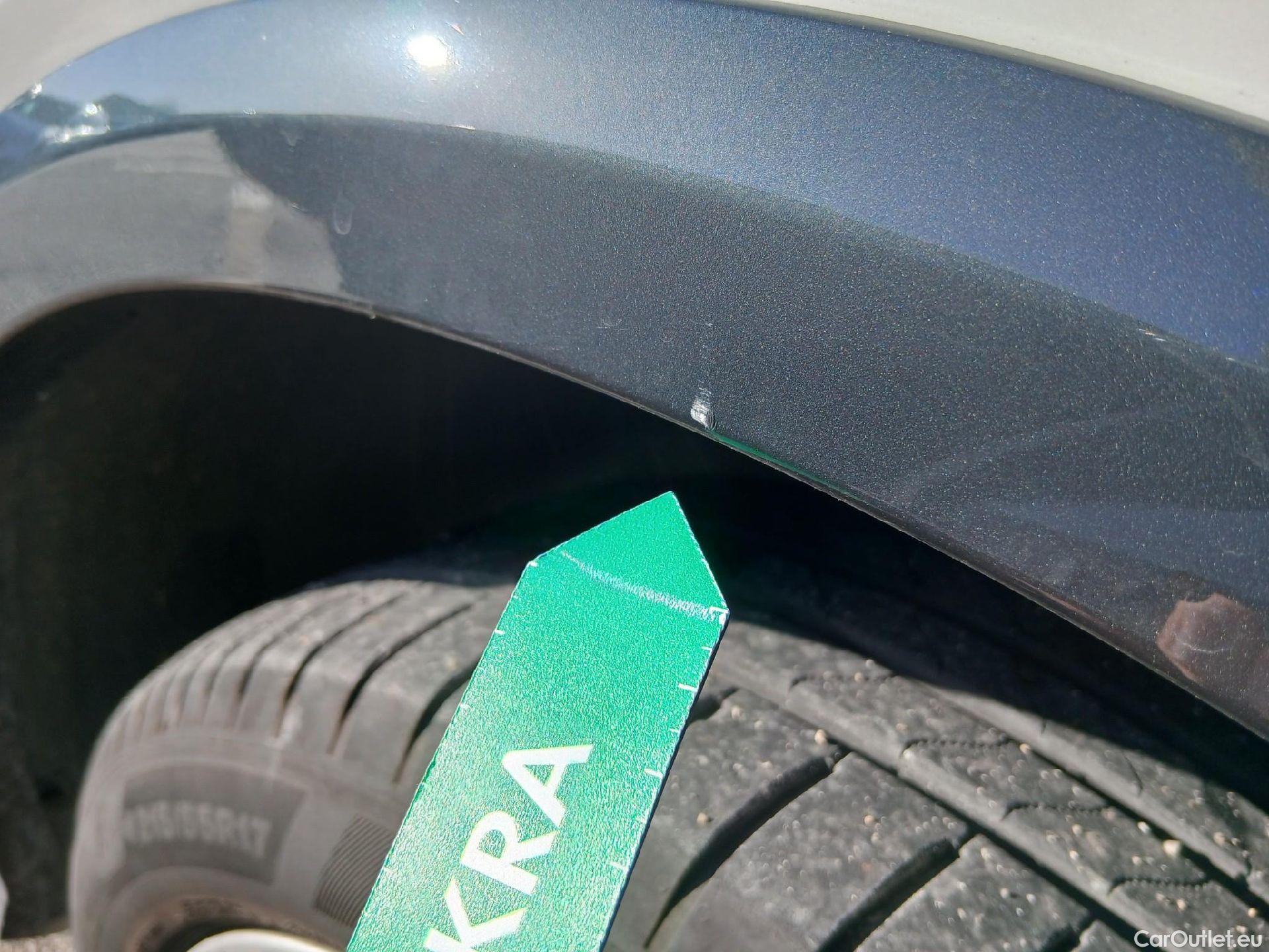  Audi  Q2 AUDI  / 2016 / 5P / todoterreno Design 30 TFSI 85kW (116CV) #31