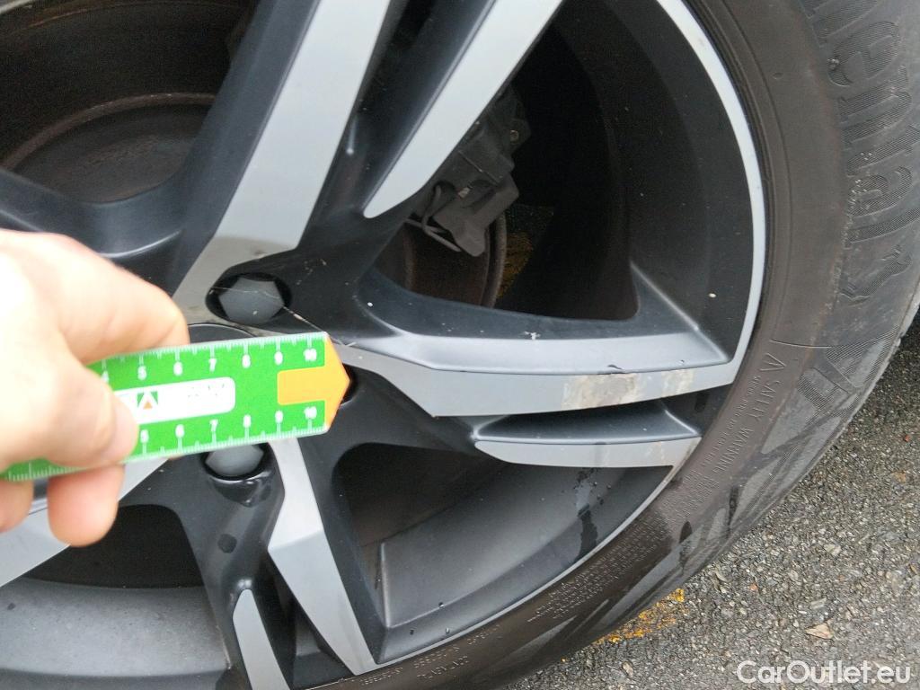  Volvo  XC60  R Design AWD 2.0 D4 190CV AT8 E6dT #6