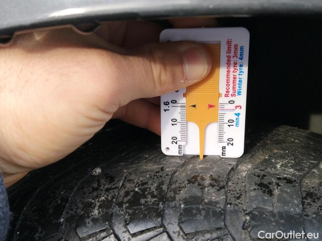  Volkswagen  Passat VOLKSWAGEN  / 2019 / 4P / sedán 2.0 TDI 90kW (122CV) DSG #4