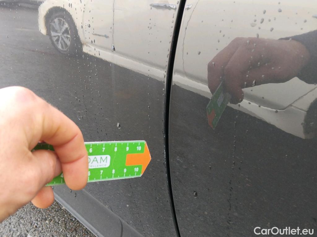  Volkswagen  Passat VOLKSWAGEN  / 2019 / 4P / sedán 2.0 TDI 90kW (122CV) DSG #6