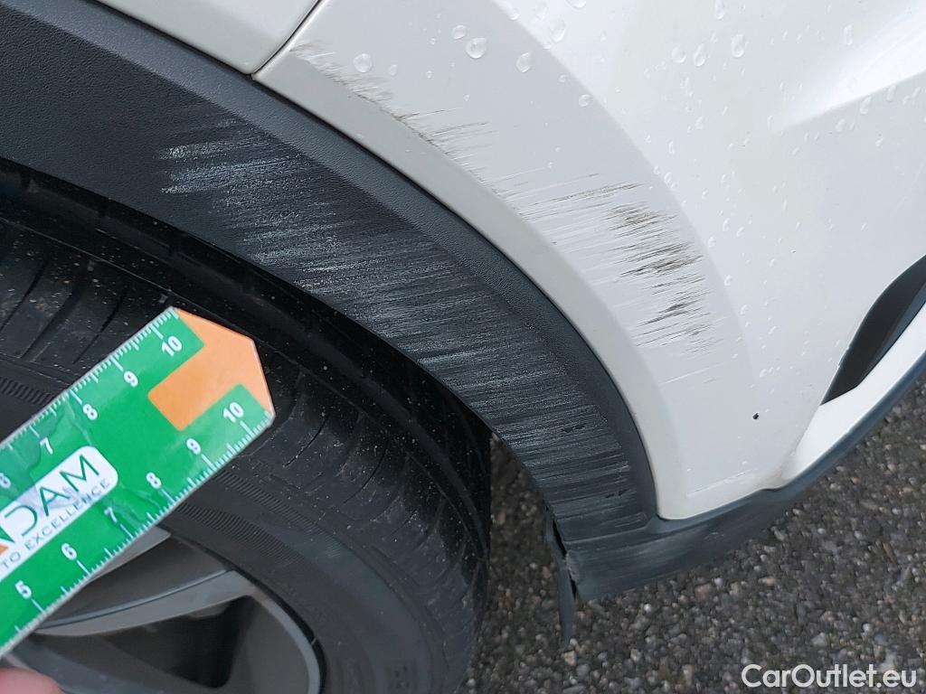  Volvo  XC 40 VOLVO XC40 / 2017 / 5P / todoterreno 1.5 T5 Twin Recharge R-Design Auto #33