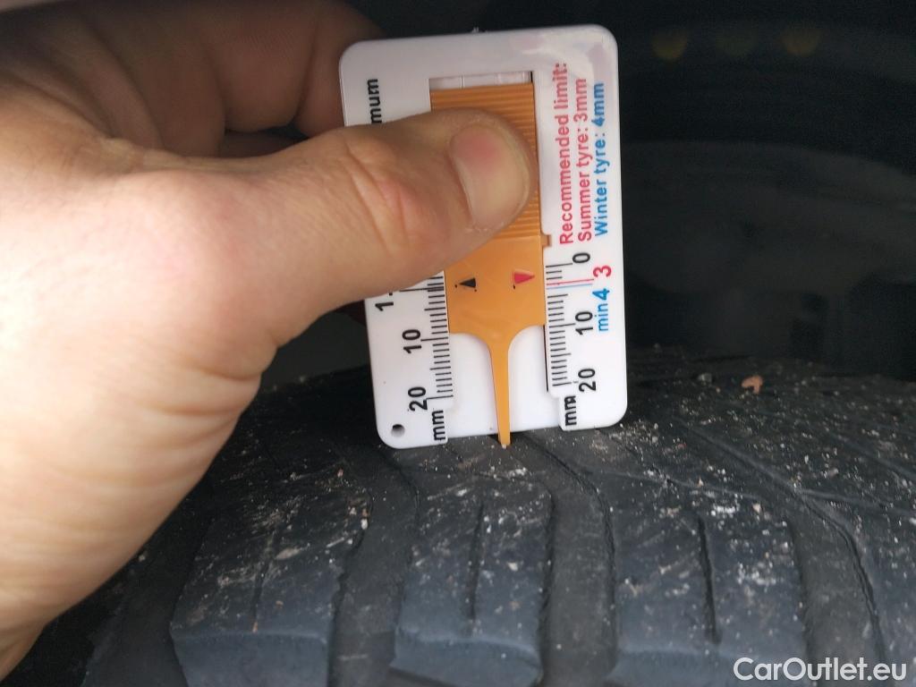  Volkswagen  Passat VOLKSWAGEN  / 2019 / 4P / sedán 2.0 TDI 90kW (122CV) DSG #2