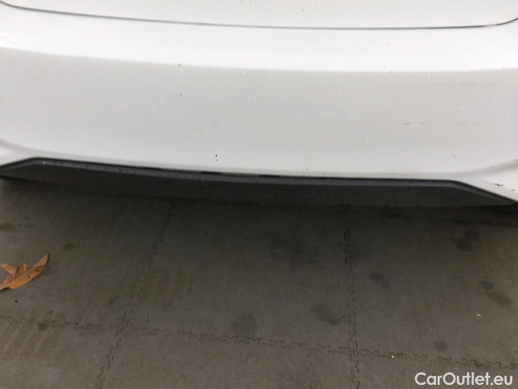  Toyota  Yaris TOYOTA  / 2017 / 5P / berlina con portón 1.5 100H Active #15