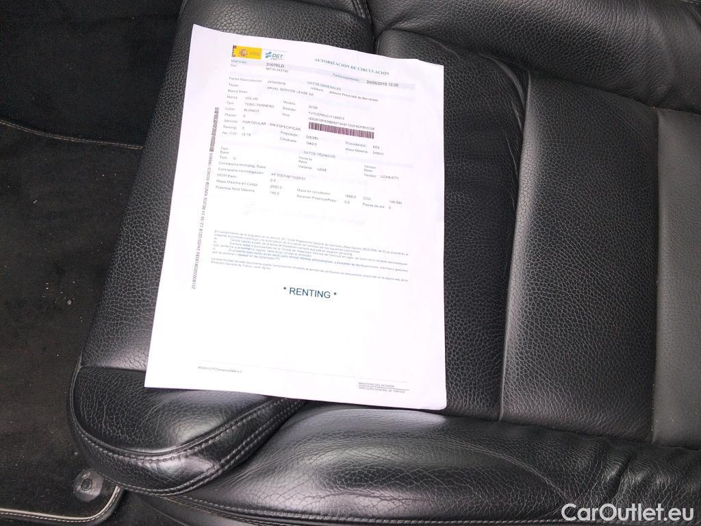  Volvo  XC60  R Design AWD 2.0 D4 190CV AT8 E6dT #9