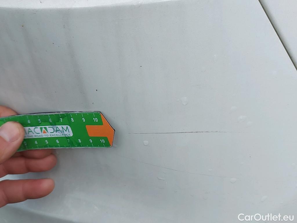  Volvo  XC 40 VOLVO XC40 / 2017 / 5P / todoterreno 1.5 T5 Twin Recharge R-Design Auto #29