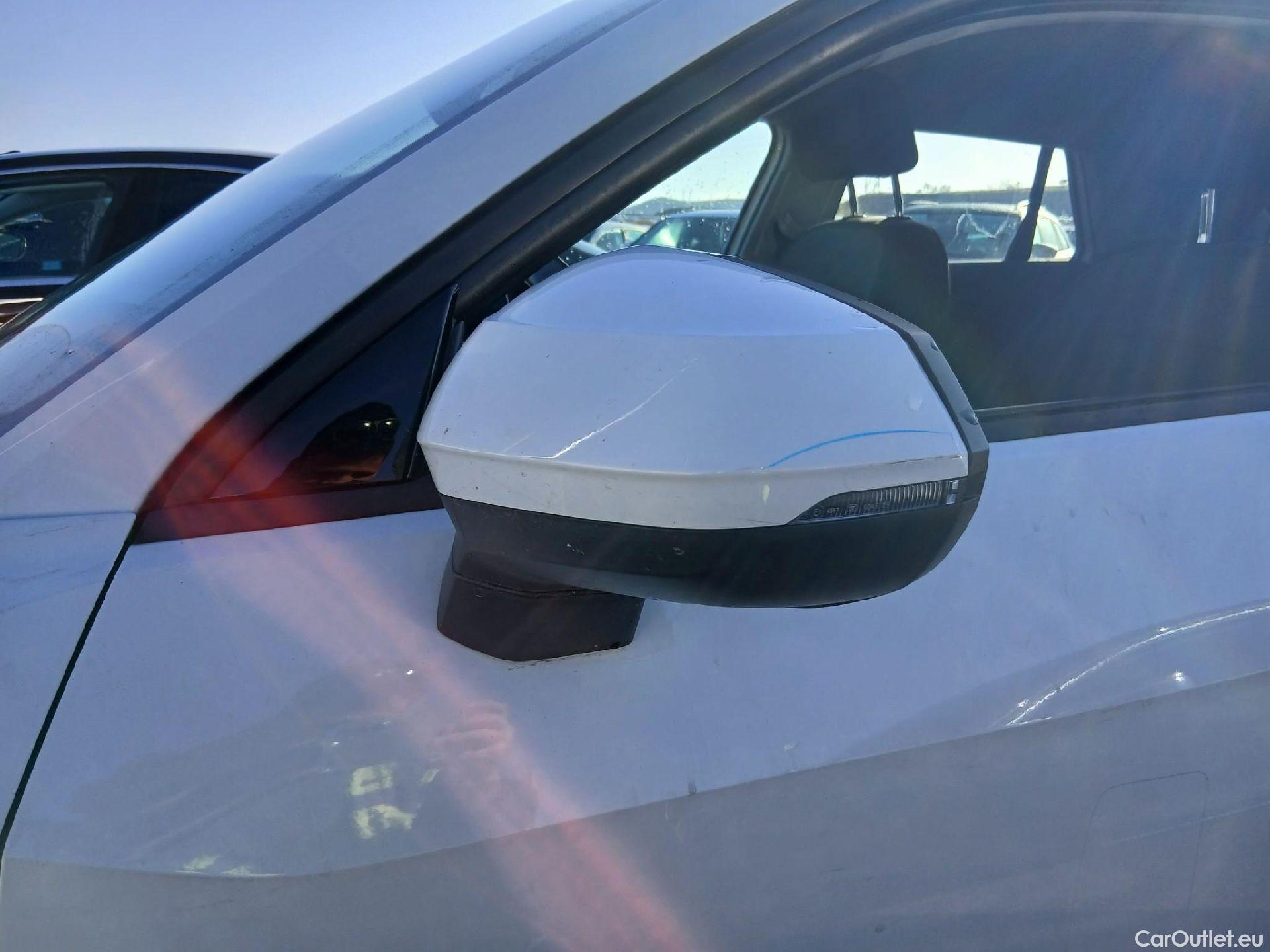  Audi  Q2 AUDI  / 2016 / 5P / todoterreno Design 30 TFSI 85kW (116CV) #5