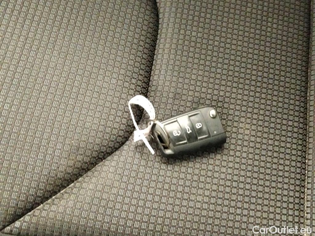  Seat  Leon SEAT León / 2016 / 5P / familiar ST 2.0 TDI 110kW St&Sp FR Ed Plus #2