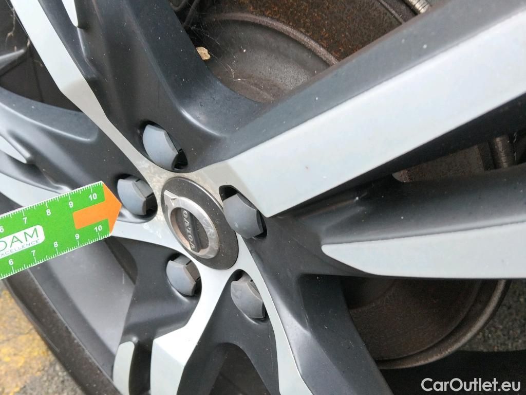  Volvo  XC60  R Design AWD 2.0 D4 190CV AT8 E6dT #4