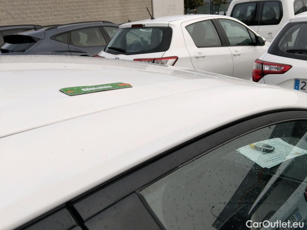  Toyota  Corolla TOYOTA  1.8 125H ACTIVE TECH E-CVT #3