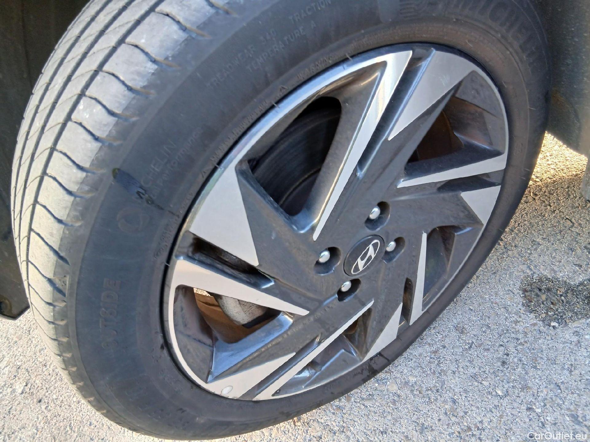  Hyundai  Bayon HYUNDAI  / 2021 / 5P / todoterreno 1.0 TGDI 74kW (100CV) 48V Maxx #6