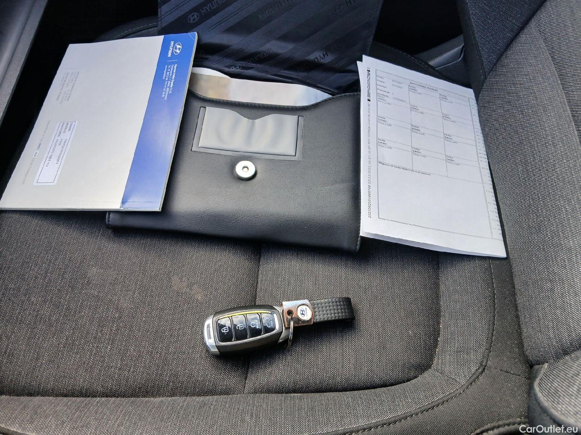  Hyundai  Konna HYUNDAI Kona / 2020 / 5P / todoterreno 150kW EV Tecno 2C #1