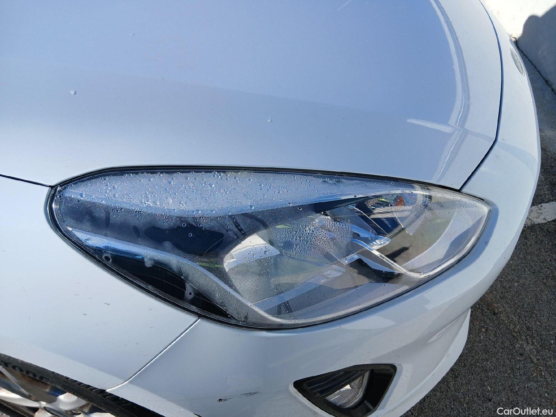  Ford  Fiesta FORD  / 2017 / 5P / berlina con portón 1.5 TDCI 63kW Trend+ 5p (AC) #11