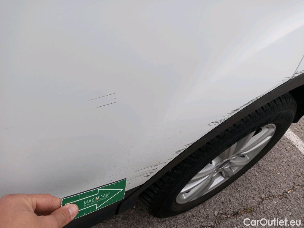  Ford  Kuga FORD  / 2016 / 5P / todoterreno 1.5 EcoBoost 88kW 4x2 Trend+ (CX) #5