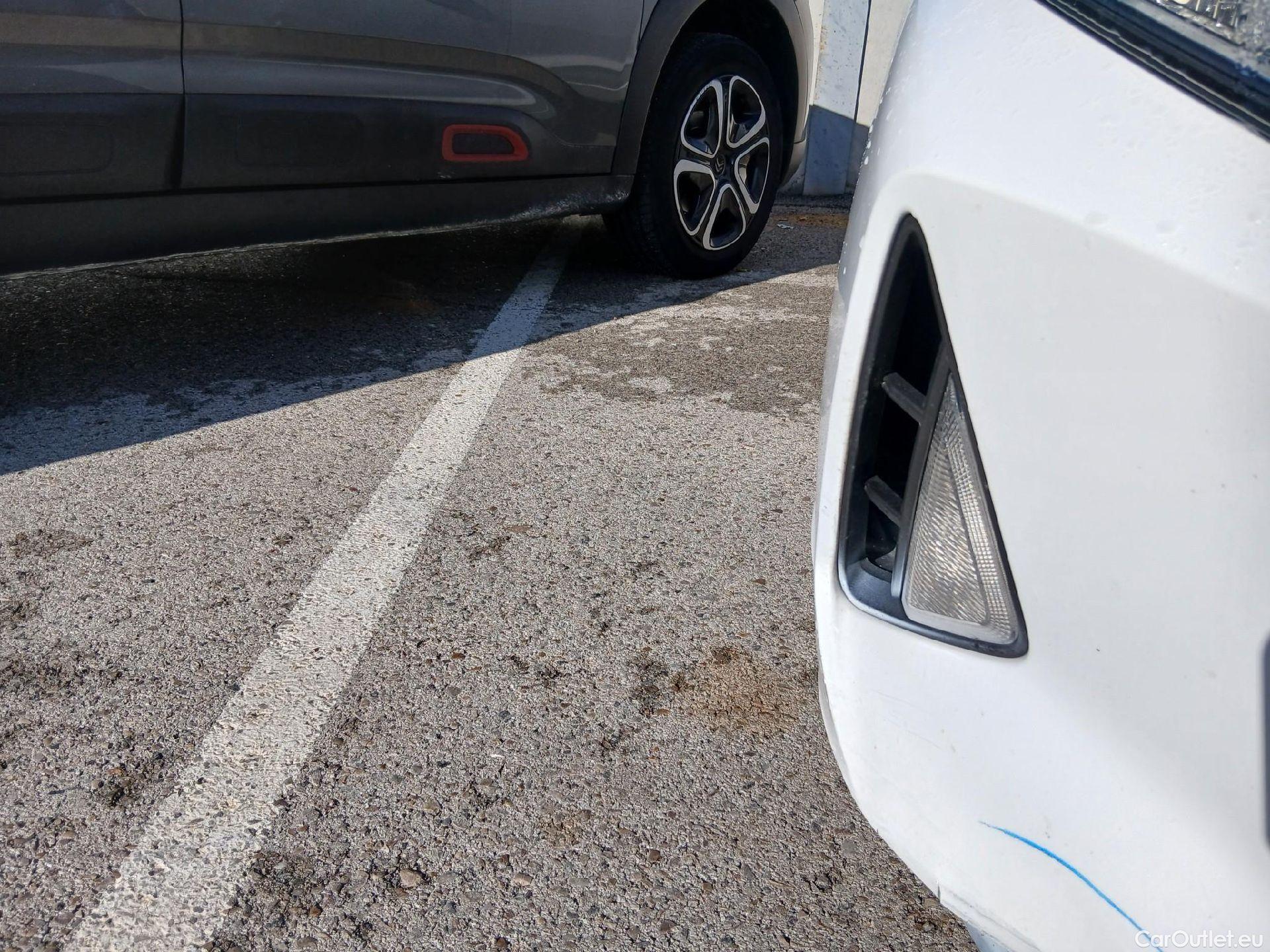  Hyundai  i20 HYUNDAI  / 2020 / 5P / berlina con portón 1.0 TGDI 74kW (100CV) Klass #23