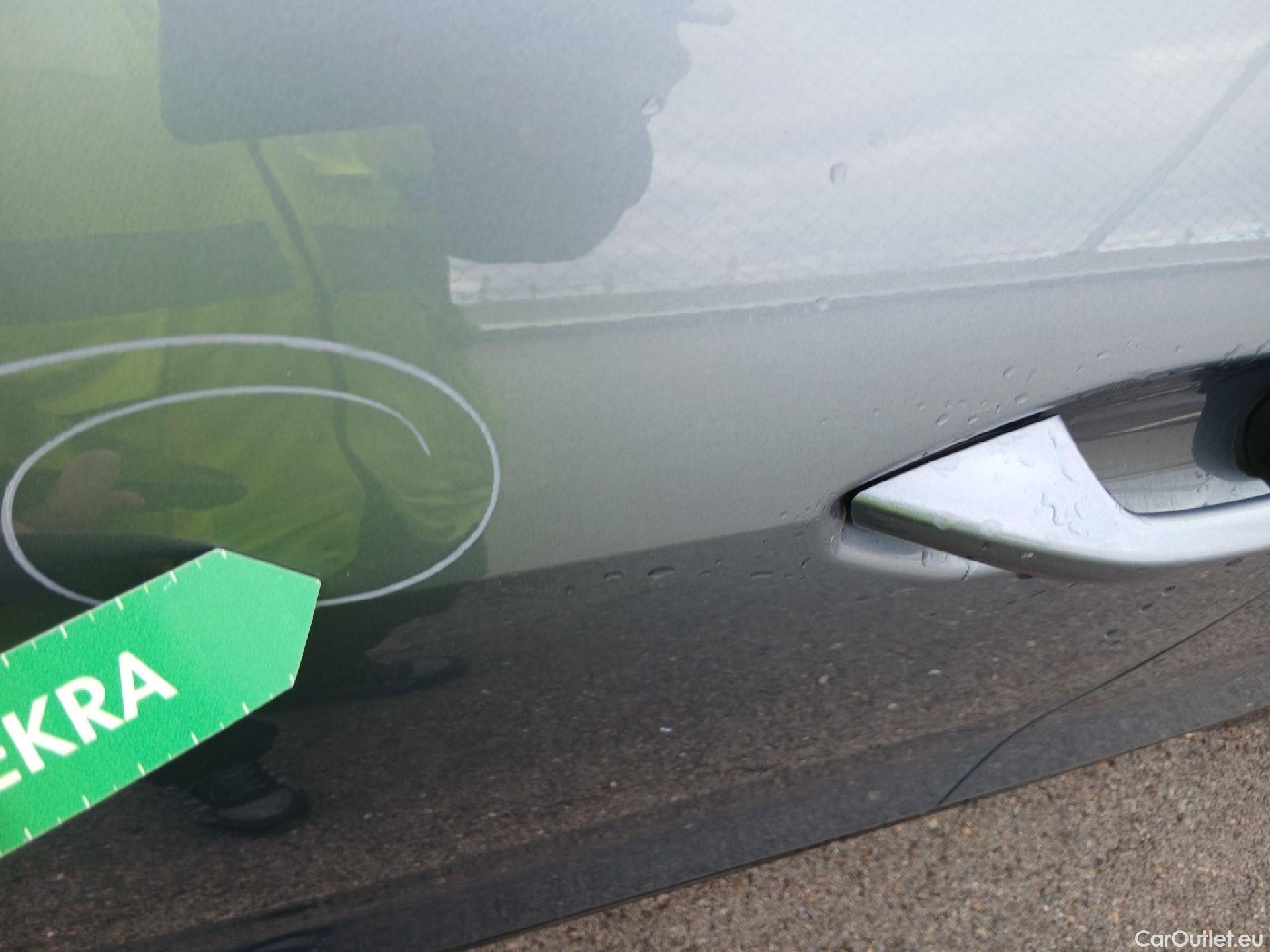  Audi  Q4 E-Tron AUDI Q4 Sportback e-tron / 2021 / 5P / todoterreno Black line edition 35 e-tron 125kW 55kWh #59