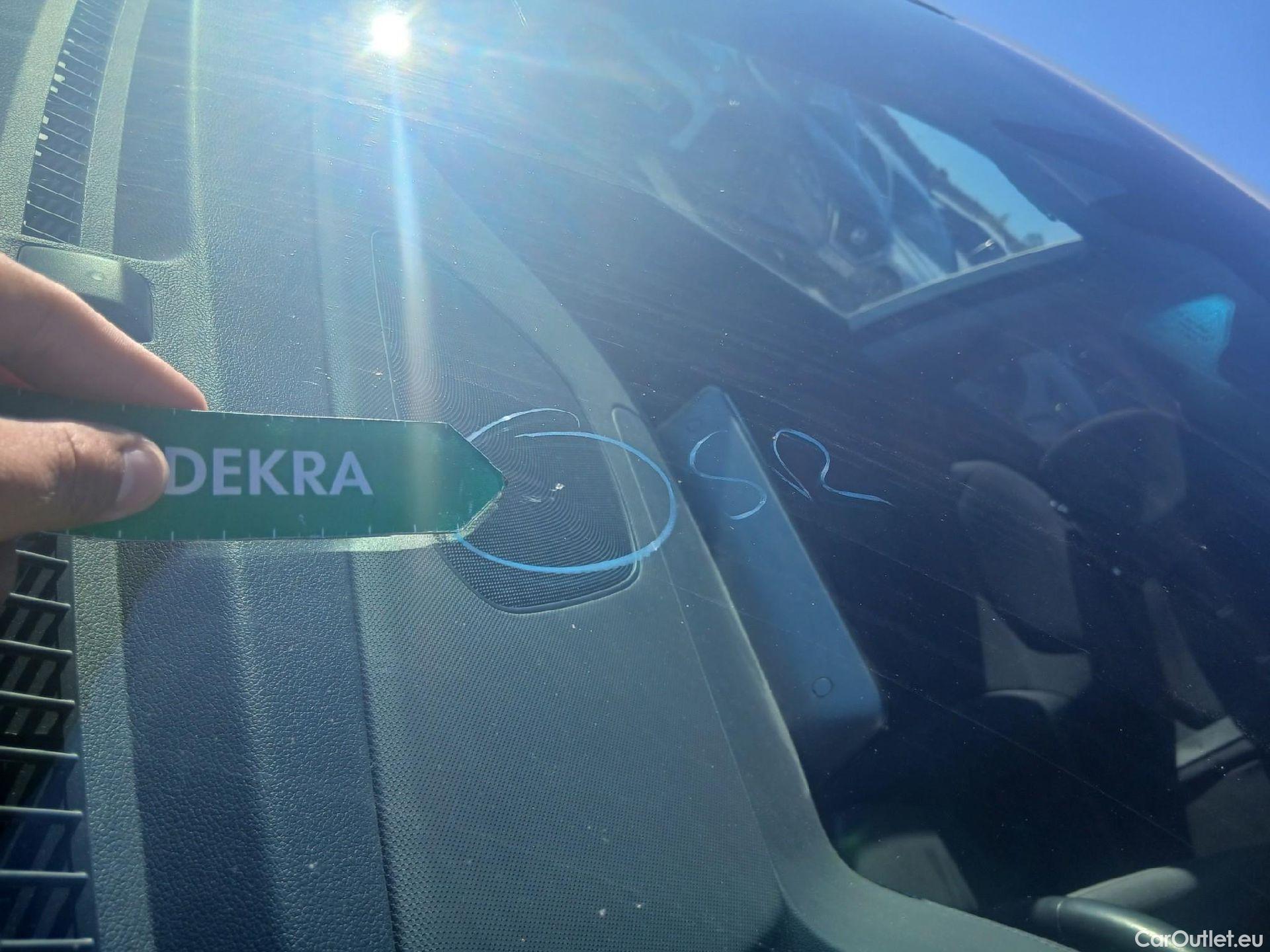  Hyundai   Ioniq HYUNDAI / 2019 / 5P / berlina con portón 1.6 GDI HEV Tecno DCT #11