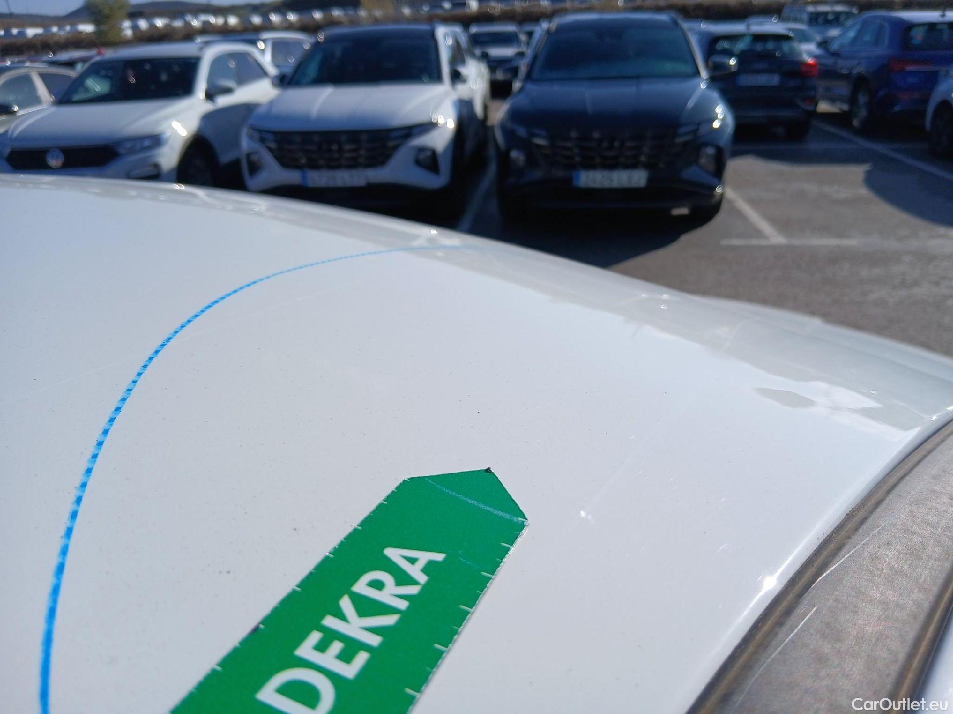  Hyundai  i20 HYUNDAI  / 2020 / 5P / berlina con portón 1.0 TGDI 74kW (100CV) Klass #19