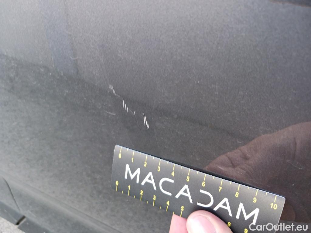  DS  DS7 DS DS 7 Crossback / 2017 / 5P / todoterreno BlueHDi DE 96kW (130CV) Auto. CHIC (AC) #10