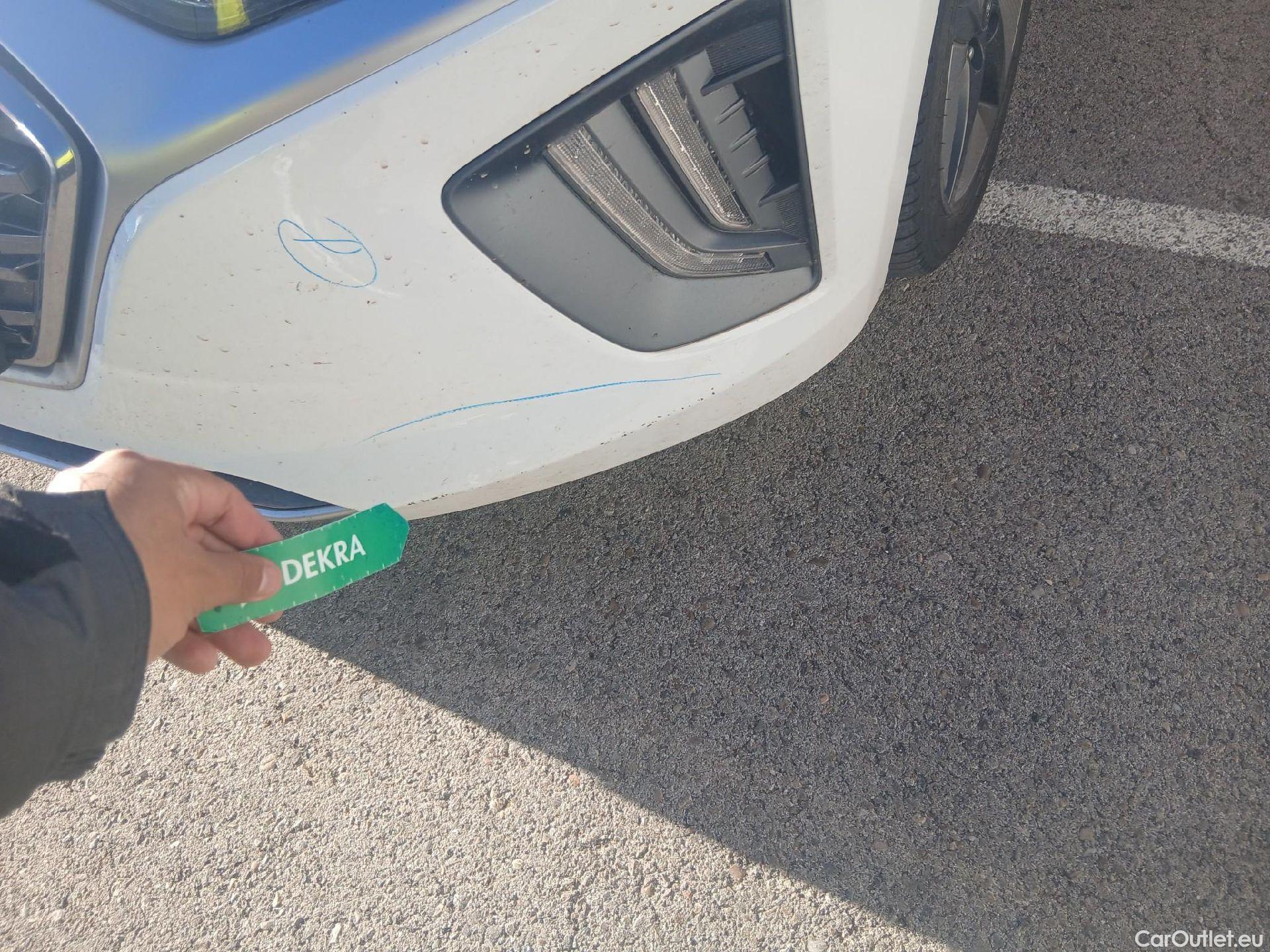  Hyundai   Ioniq HYUNDAI / 2019 / 5P / berlina con portón 1.6 GDI HEV Tecno DCT #5