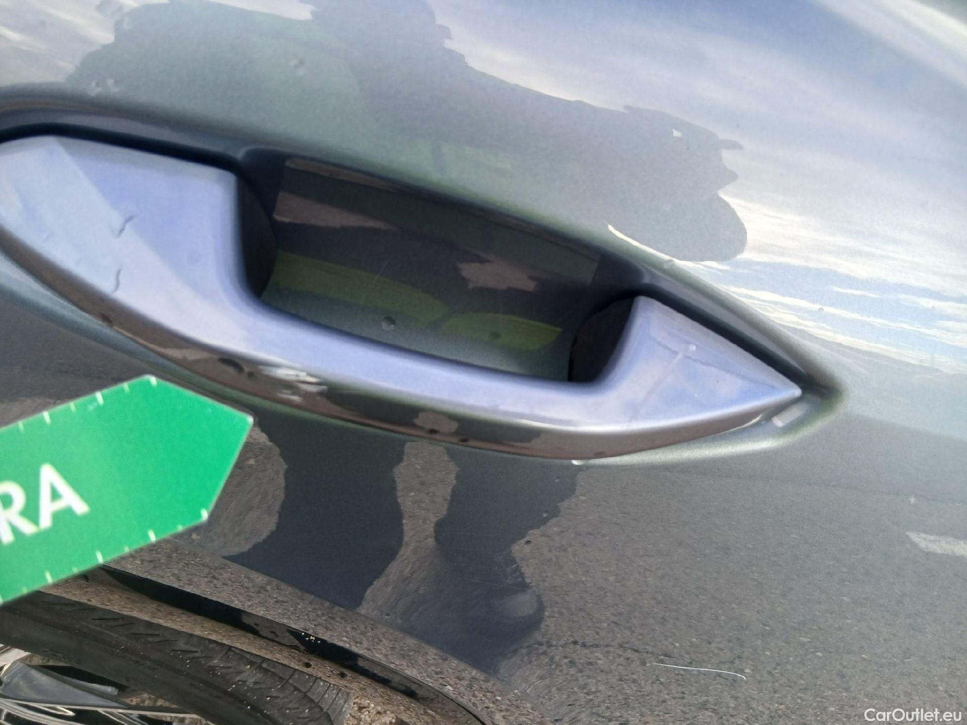  Audi  Q4 E-Tron AUDI Q4 Sportback e-tron / 2021 / 5P / todoterreno Black line edition 35 e-tron 125kW 55kWh #77