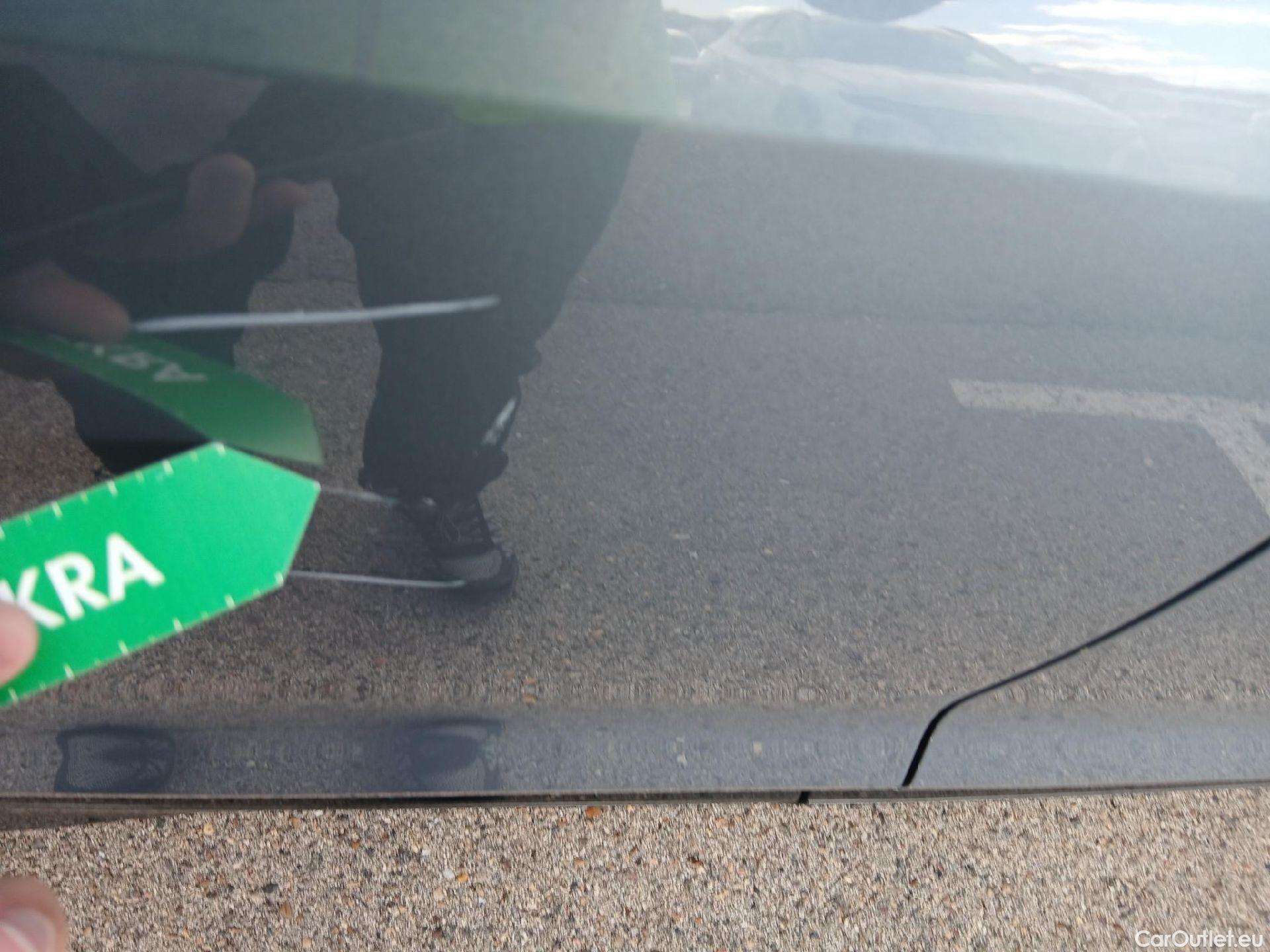  Audi  Q4 E-Tron AUDI Q4 Sportback e-tron / 2021 / 5P / todoterreno Black line edition 35 e-tron 125kW 55kWh #75