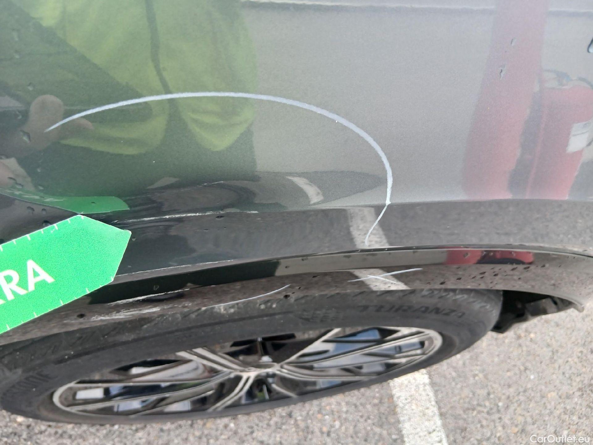  Audi  Q4 E-Tron AUDI Q4 Sportback e-tron / 2021 / 5P / todoterreno Black line edition 35 e-tron 125kW 55kWh #65