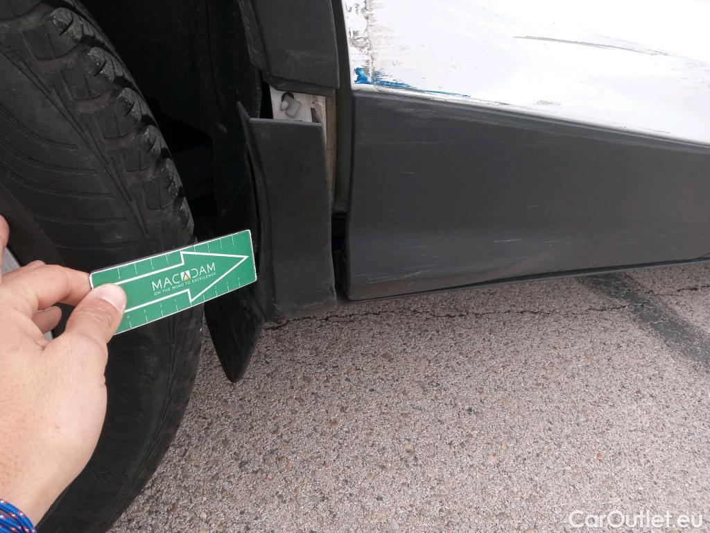  Ford  Kuga FORD  / 2016 / 5P / todoterreno 1.5 EcoBoost 88kW 4x2 Trend+ (CX) #8