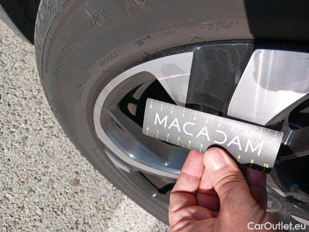  DS  DS7 DS DS 7 Crossback / 2017 / 5P / todoterreno BlueHDi DE 96kW (130CV) Auto. CHIC (AC) #20