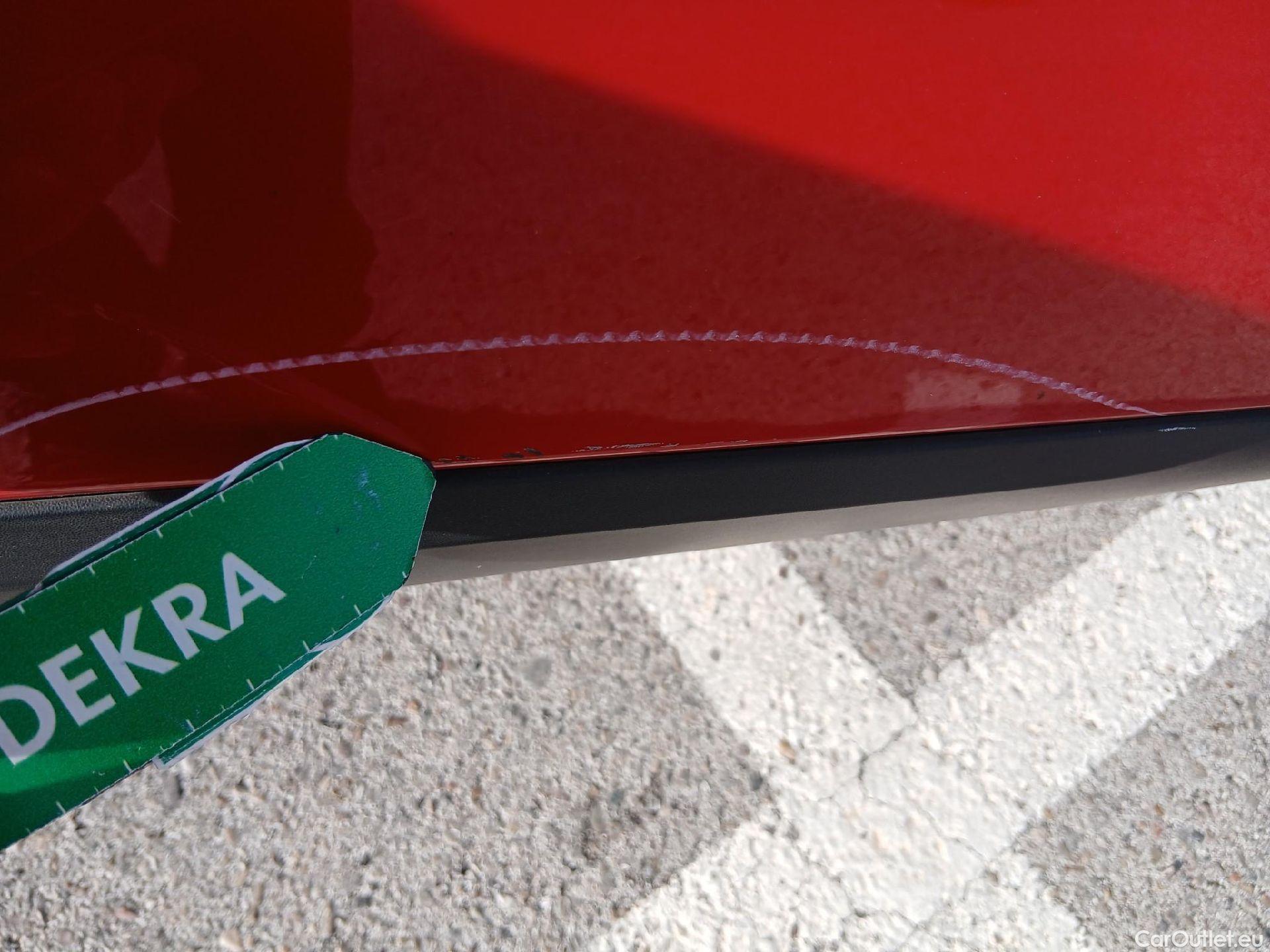  Nissan  Qashqai NISSAN  / 2021 / 5P / todoterreno DIG-T 116kW mHEV Xtronic Tekna #40