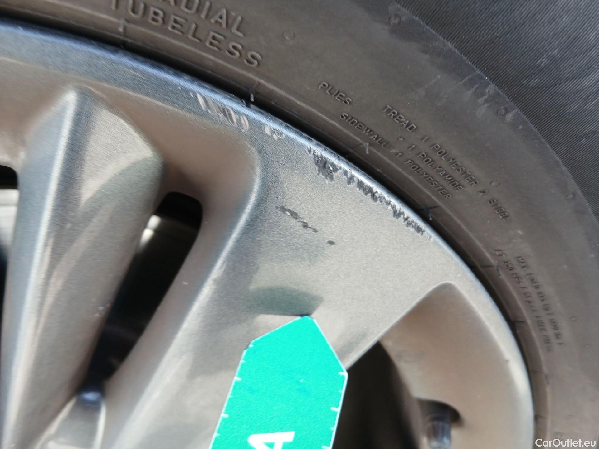  Opel   Grandland X OPEL Grandland / 2021 / 5P / todoterreno 1.5 CDTi Business Edition Auto #9