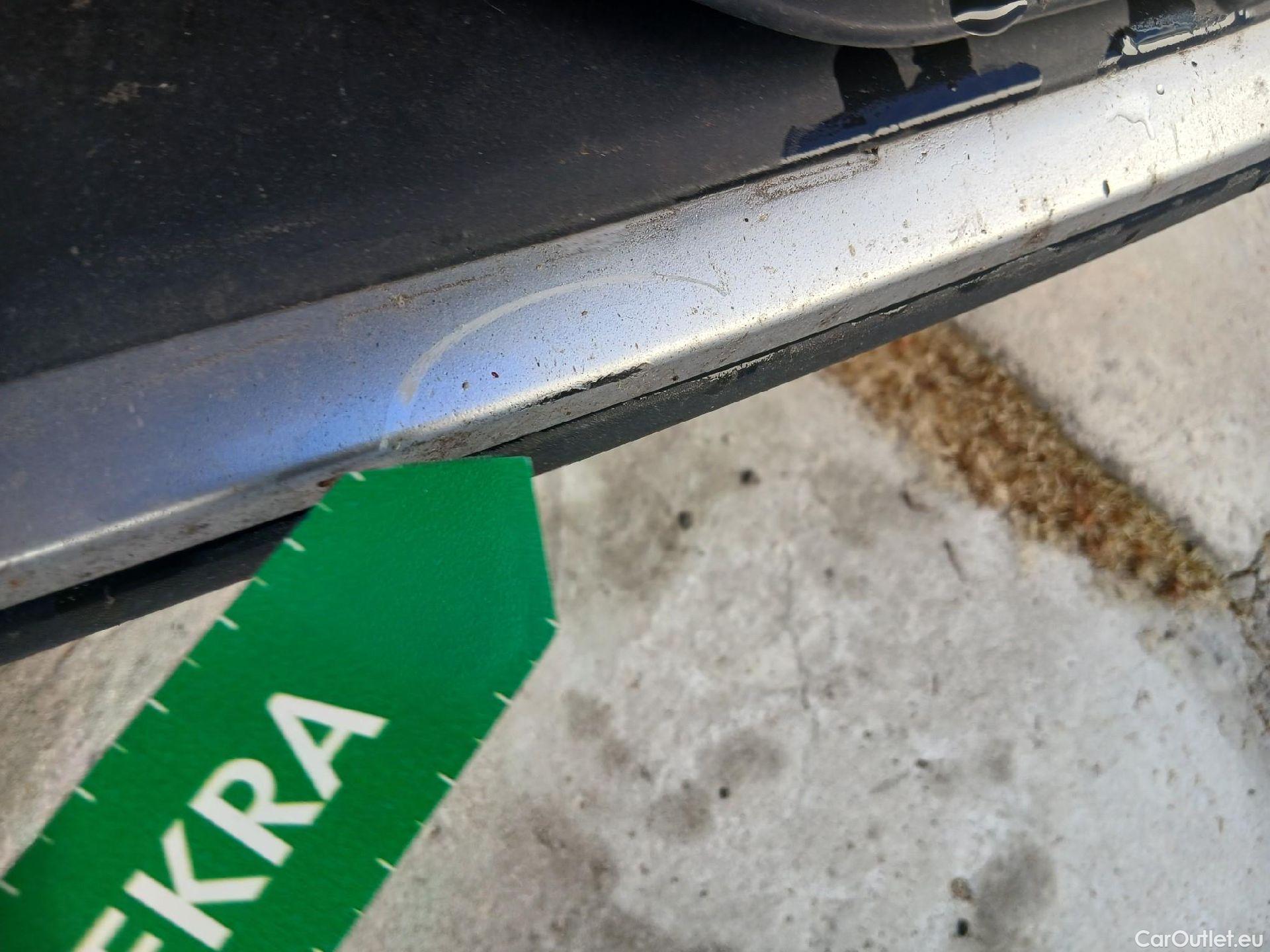  Peugeot  2008 PEUGEOT  / 2019 / 5P / todoterreno Allure Pack Puretech 130 S&S EAT8 (CM2) #11