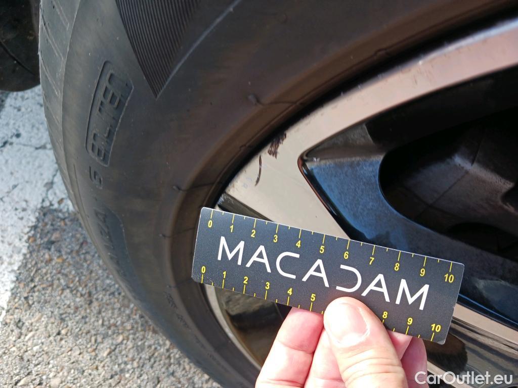  Mercedes  G-Klasee MERCEDES-BENZ GLE / 2018 / 5P / todoterreno GLE 300 d 4MATIC 7 ASIENTOS #31