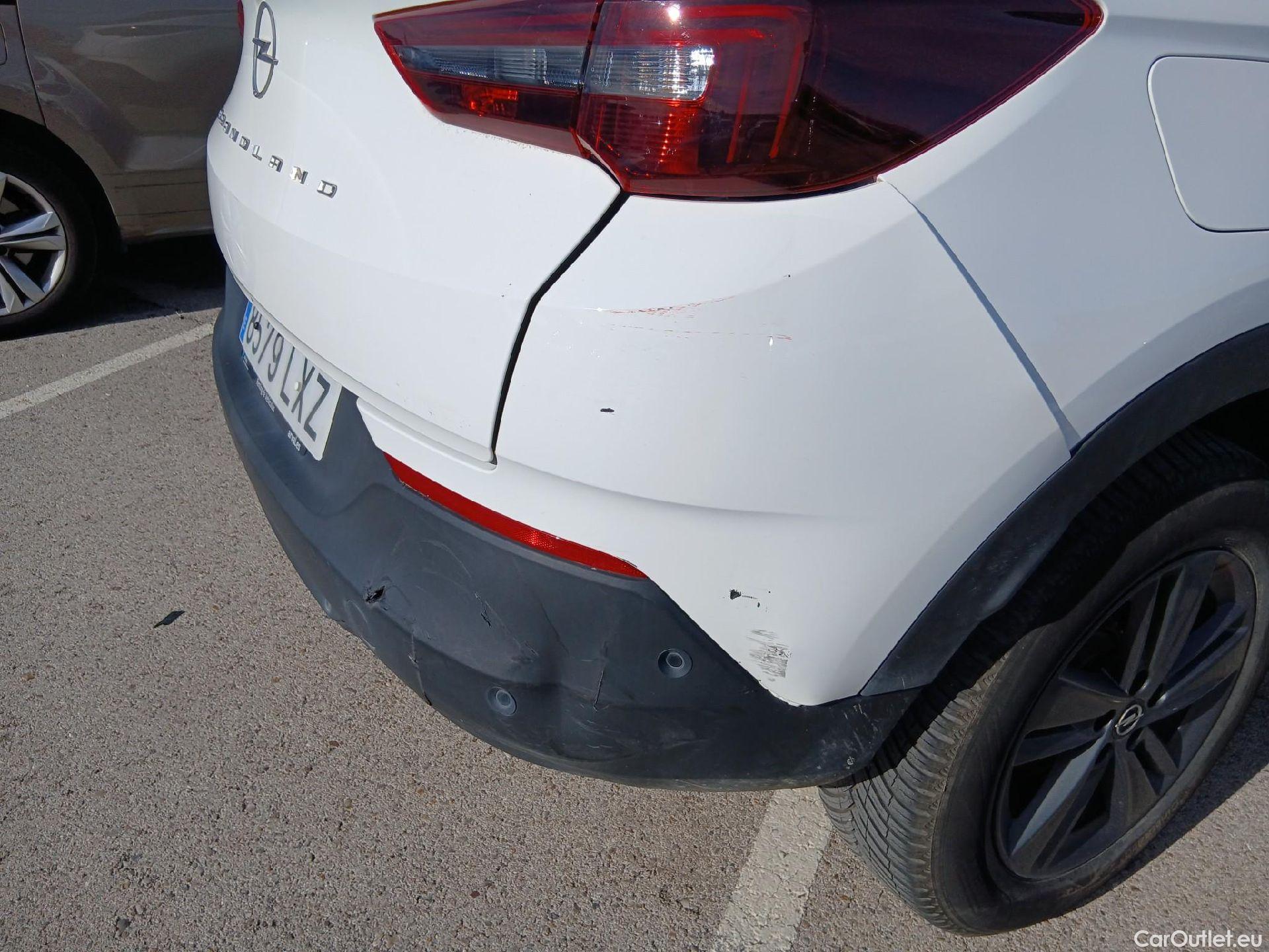  Opel   Grandland X OPEL Grandland / 2021 / 5P / todoterreno 1.5 CDTi Business Edition Auto #27