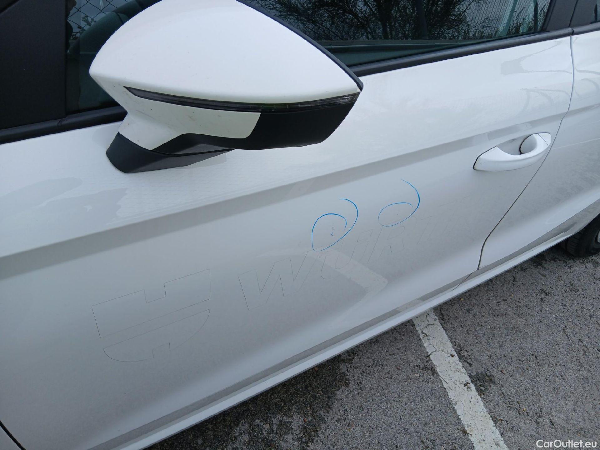  Seat  Ibiza SEAT  / 2017 / 5P / berlina con portón 1.0 MPI 59kW (80CV) Reference Plus(SP) #15