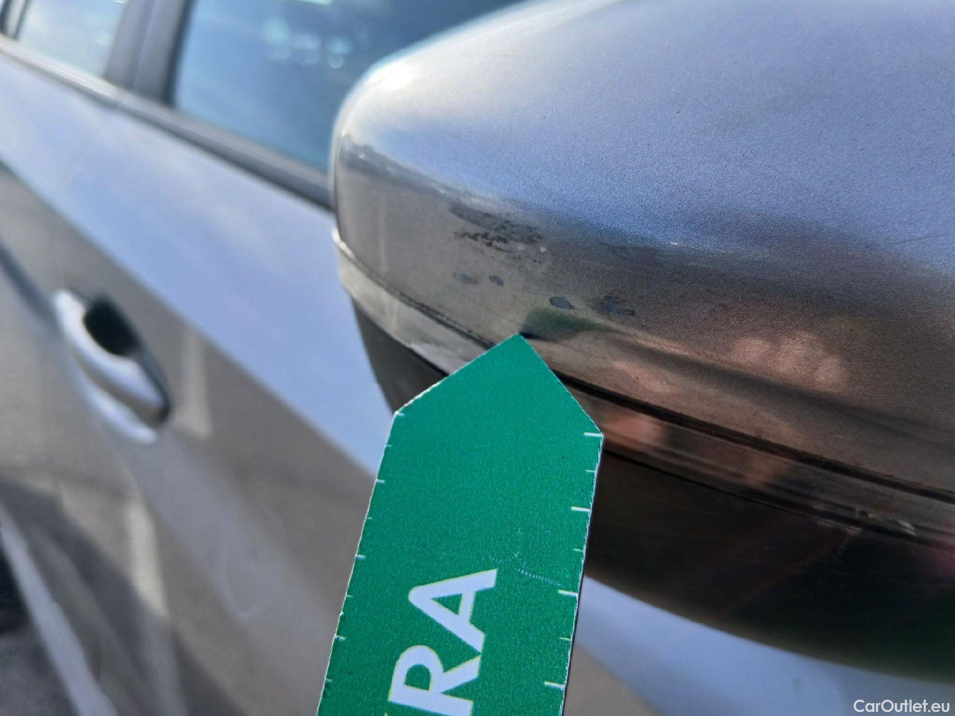  Peugeot  208 PEUGEOT  / 2019 / 5P / berlina con portón PureTech 73kW (100CV) Active Pack #46