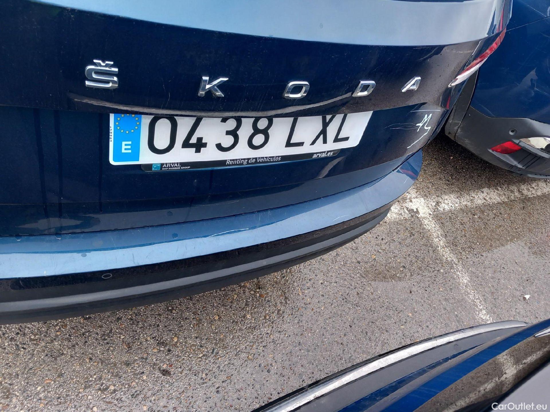  Skoda  Karoq SKODA  / 2017 / 5P / todoterreno 2.0 TDI 85kW (115CV) Ambition #25