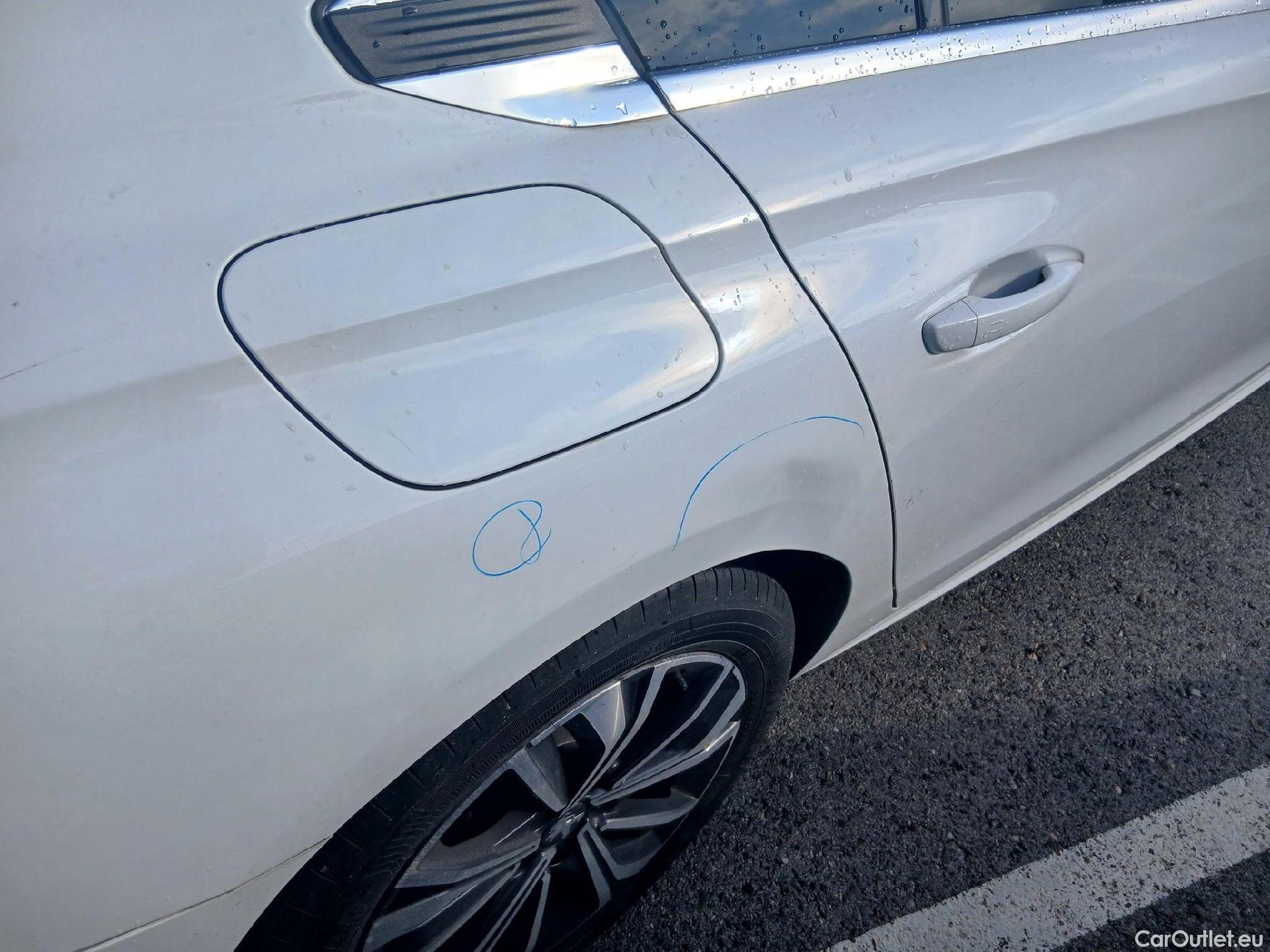  Peugeot  508 PEUGEOT  / 2018 / 5P / berlina con portón 5P Allure BlueHDi 120kW (160) S&S EAT8 #27