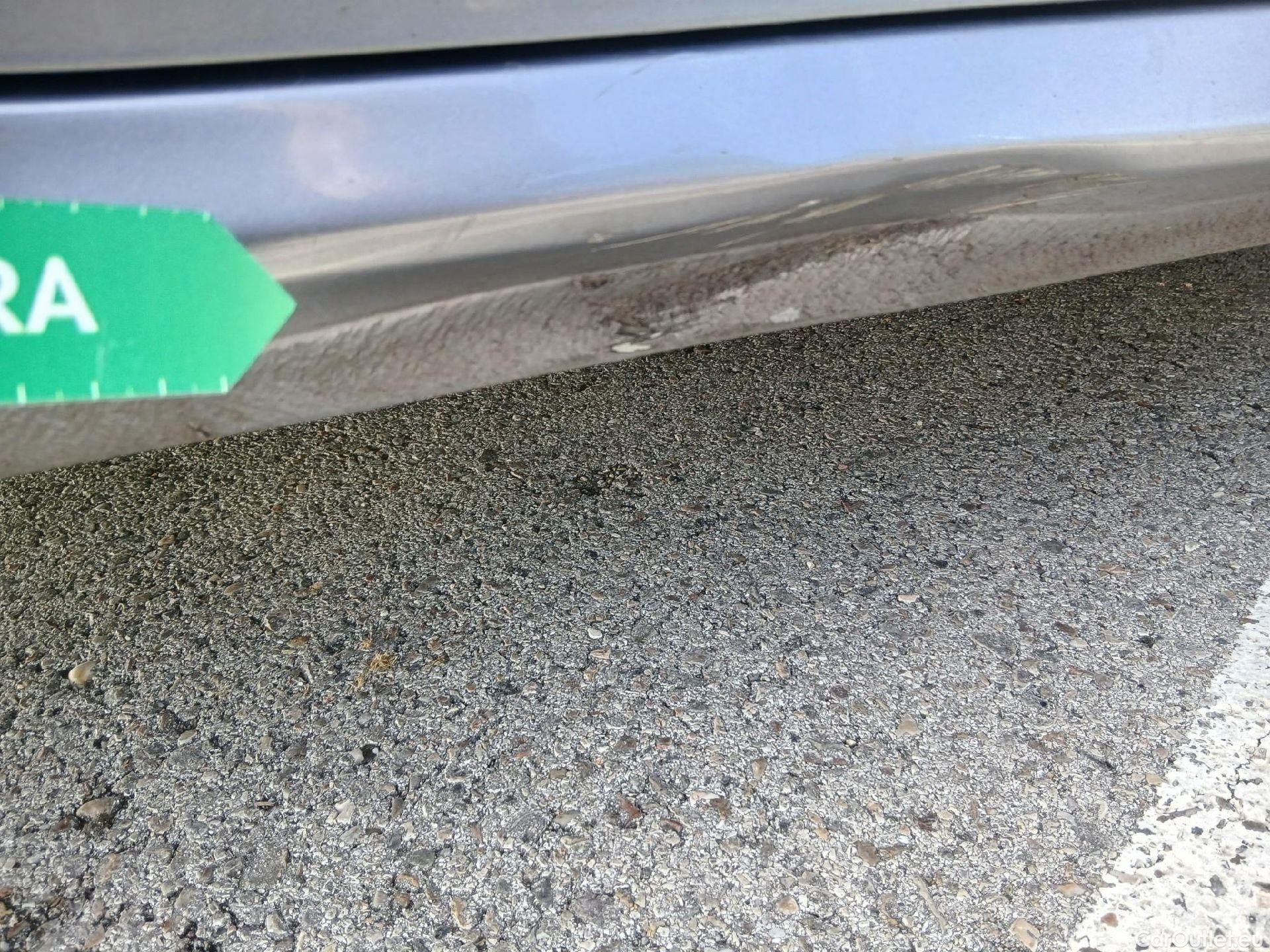  Peugeot  208 PEUGEOT  / 2019 / 5P / berlina con portón PureTech 73kW (100CV) Active Pack #40