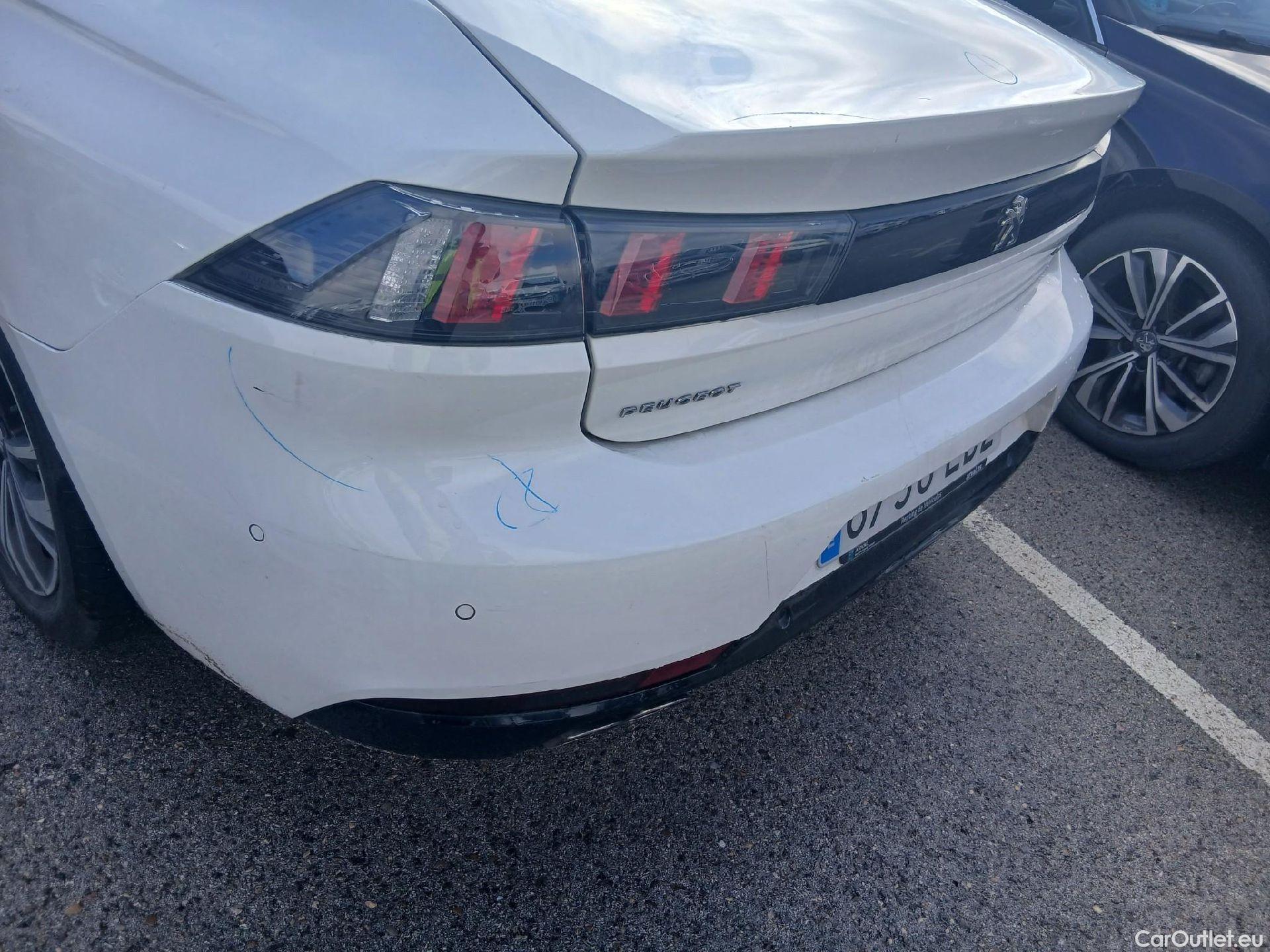  Peugeot  508 PEUGEOT  / 2018 / 5P / berlina con portón 5P Allure BlueHDi 120kW (160) S&S EAT8 #23