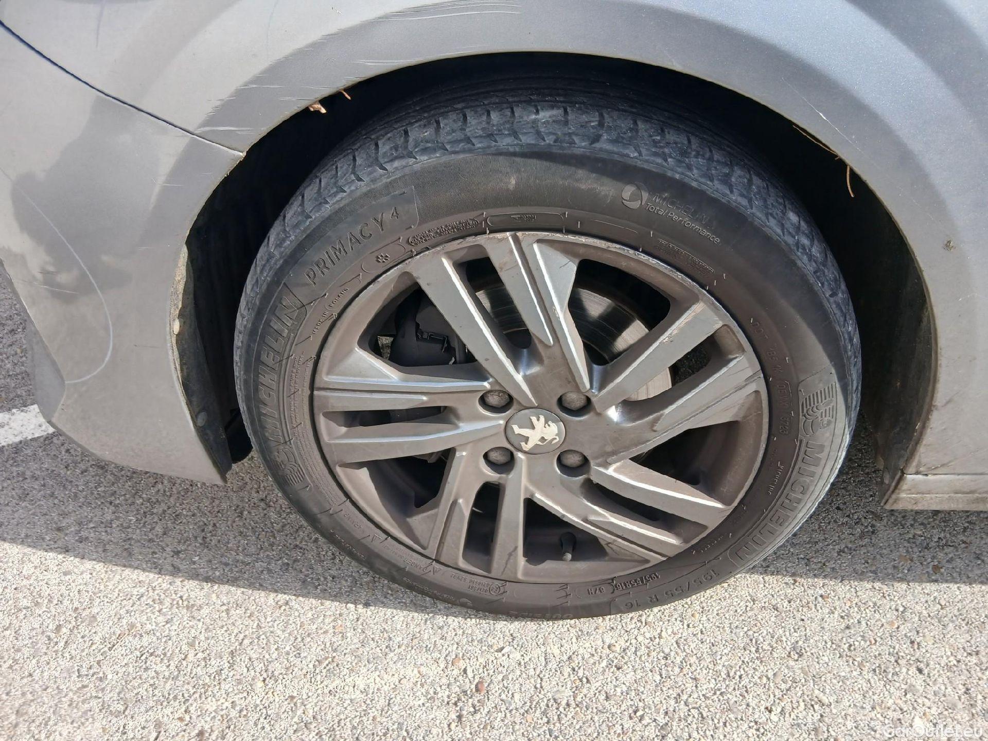  Peugeot  208 PEUGEOT  / 2019 / 5P / berlina con portón PureTech 73kW (100CV) Active Pack #9