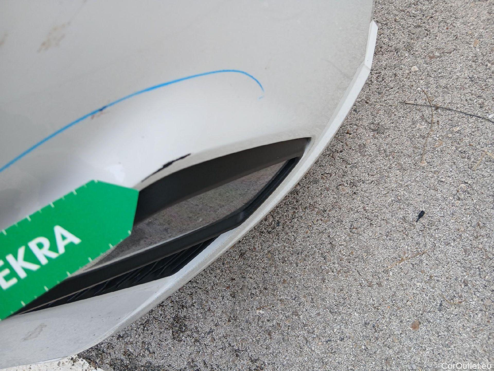  Seat  Ibiza SEAT  / 2017 / 5P / berlina con portón 1.0 MPI 59kW (80CV) Reference Plus(SP) #11