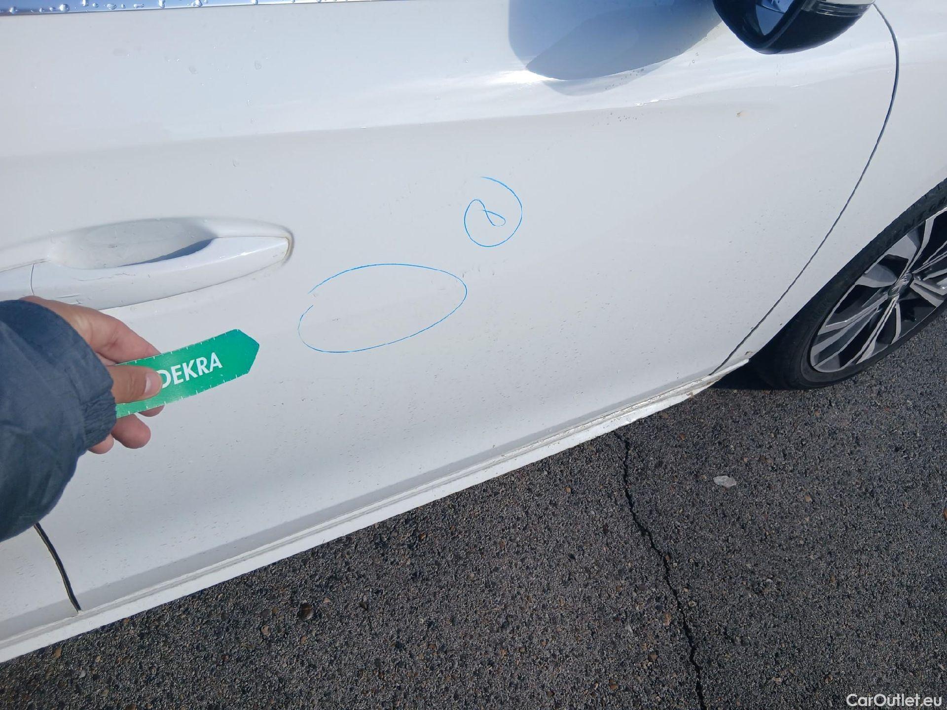  Peugeot  508 PEUGEOT  / 2018 / 5P / berlina con portón 5P Allure BlueHDi 120kW (160) S&S EAT8 #30